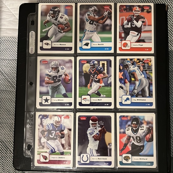 2006 Football Card Lot - Picture 5 of 9